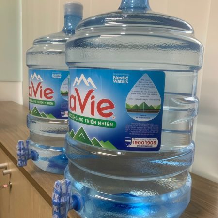 Nước khoáng LaVie bình có vòi